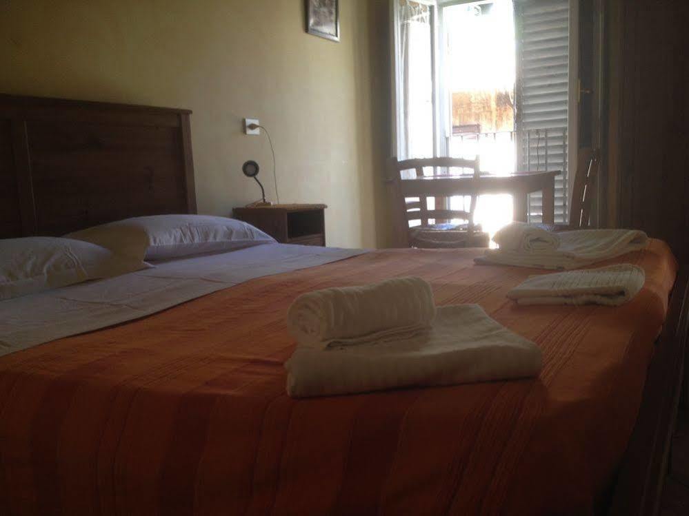 B&B Casa De Luca A Campo De Fiori Roma Eksteriør bilde